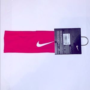 Pink NIKE Fury Headband 2.0